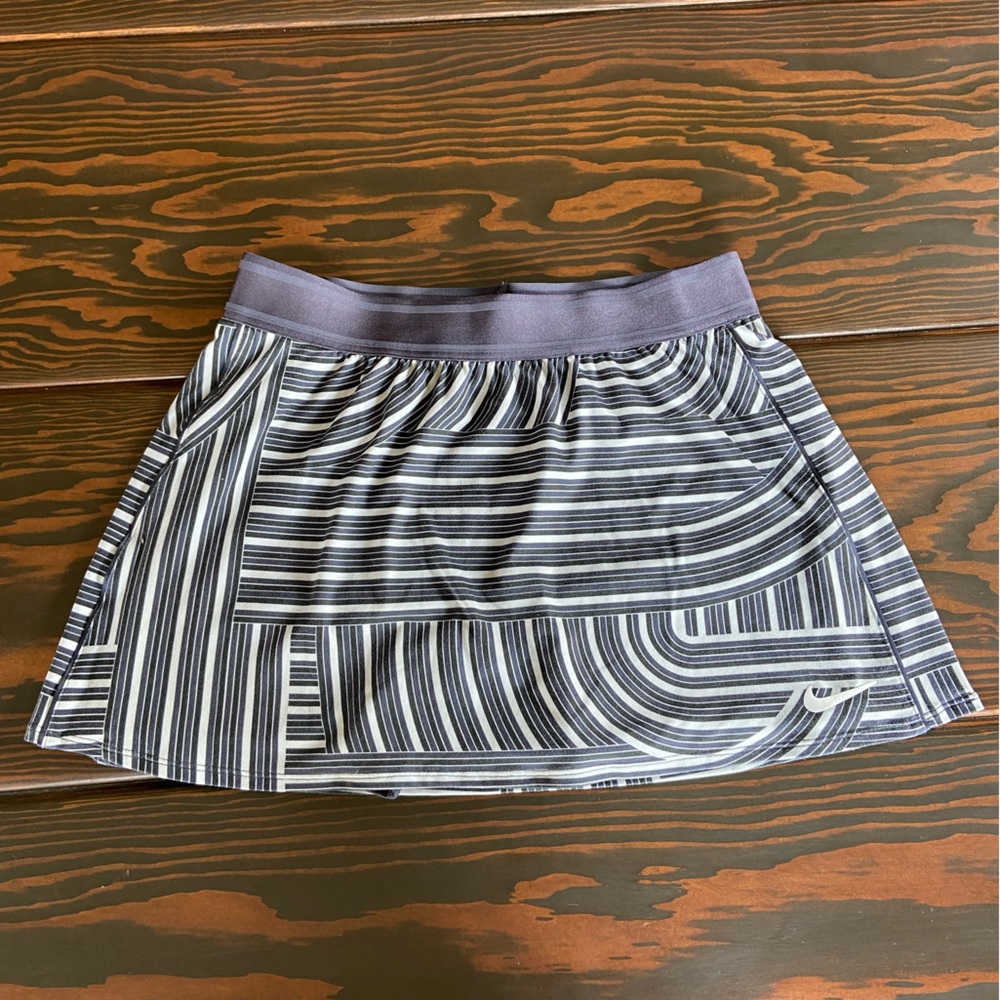 nike sports skort